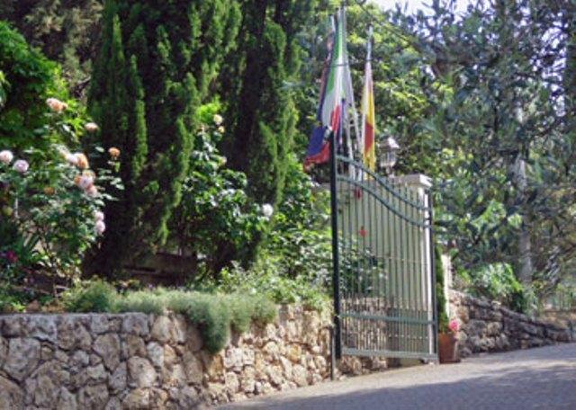 Villa Giada Torri Del Benaco Luaran gambar